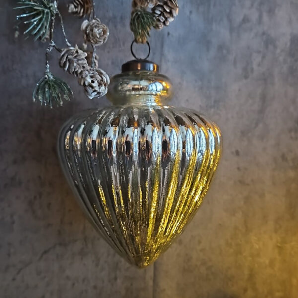 Weihnachtskugel «Silber» – der Hingucker an Ihrem Weihnachtsbaum.